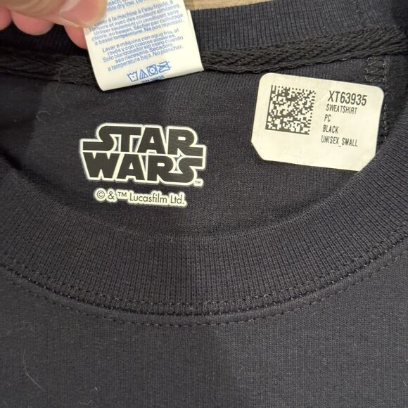 Stars Wars The Mandalorian Crewneck Sweatshirt Mens Size Small Black Baby Yoda - Picture 4 of 5